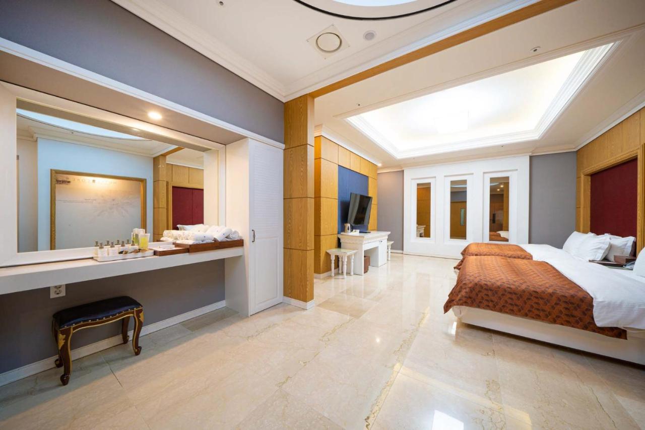 Hotel Core Naju Buitenkant foto