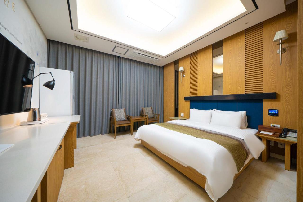 Hotel Core Naju Buitenkant foto