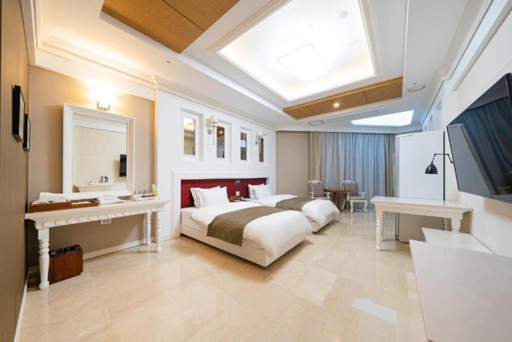Hotel Core Naju Buitenkant foto